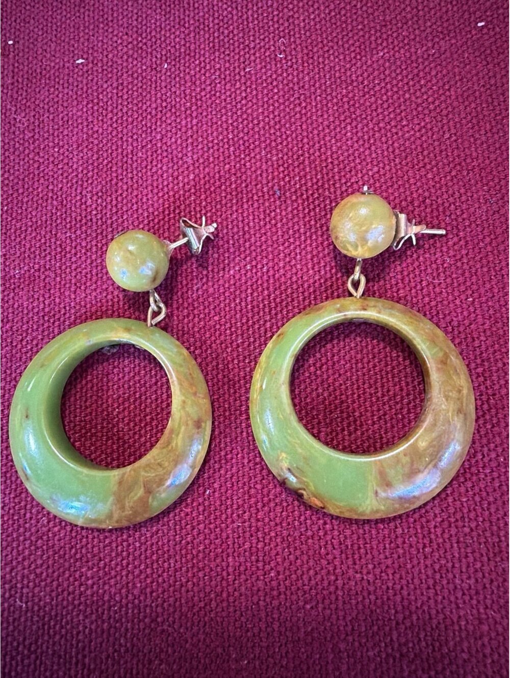 Vintage Green Swirl Hoop Earrings costume jewelry